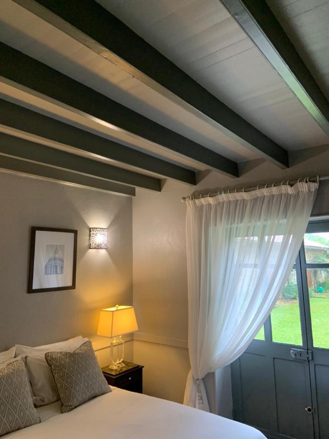 Le Petit Manoir Bed and Breakfast Brux Buitenkant foto