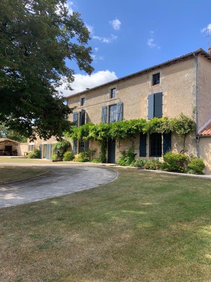 Le Petit Manoir Bed and Breakfast Brux Buitenkant foto