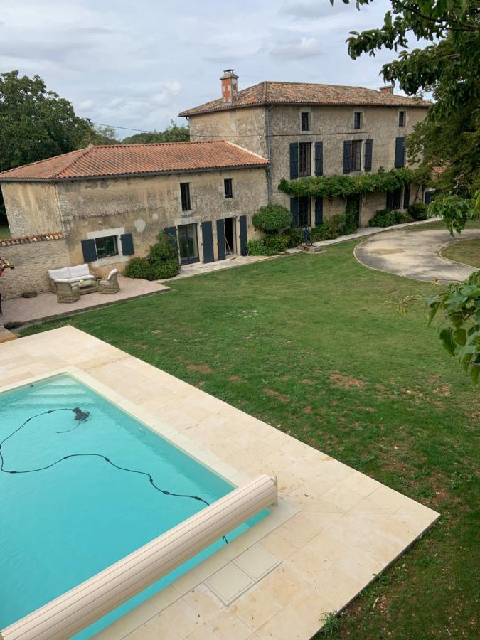 Le Petit Manoir Bed and Breakfast Brux Buitenkant foto